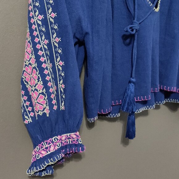 Free People Cherry Bomb Navy Blue Embroidered Boho Cropped Top SIZE SMALL - Picture 4 of 8
